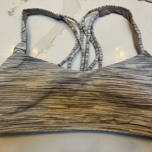 Lululemon sports bra. Approximate size is 34b.